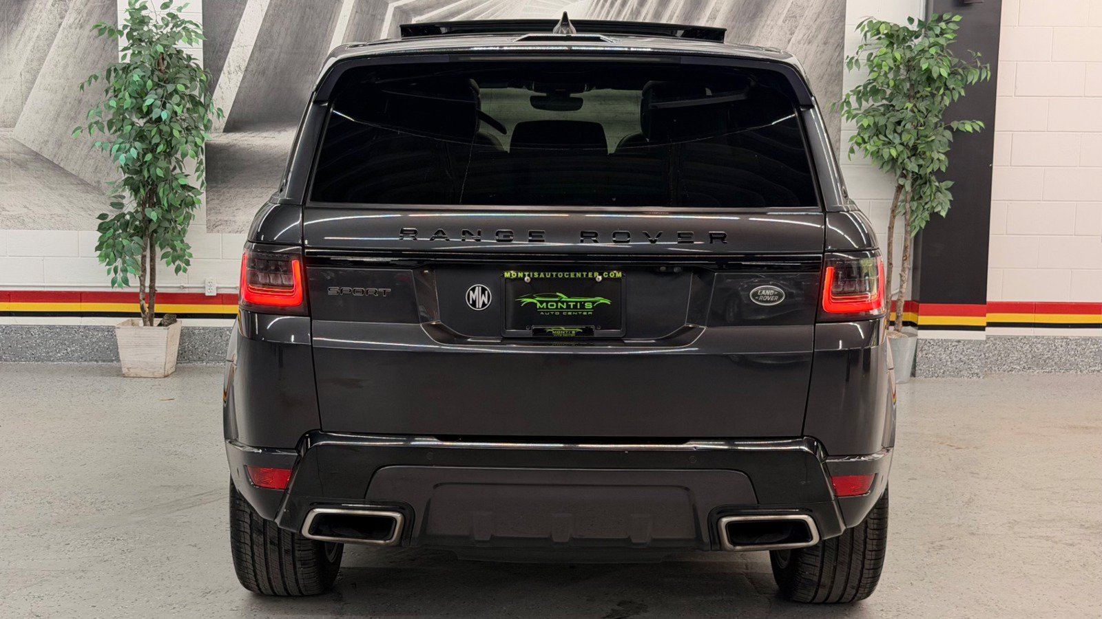 Used 2018 Land Rover Range Rover Sport HSE Dynamic AWD/4WD image 8
