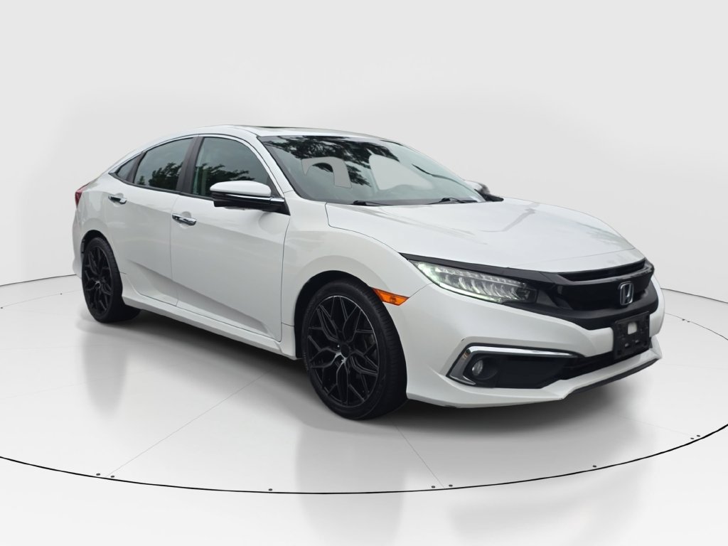 Used 2019 Honda Civic Touring image 3