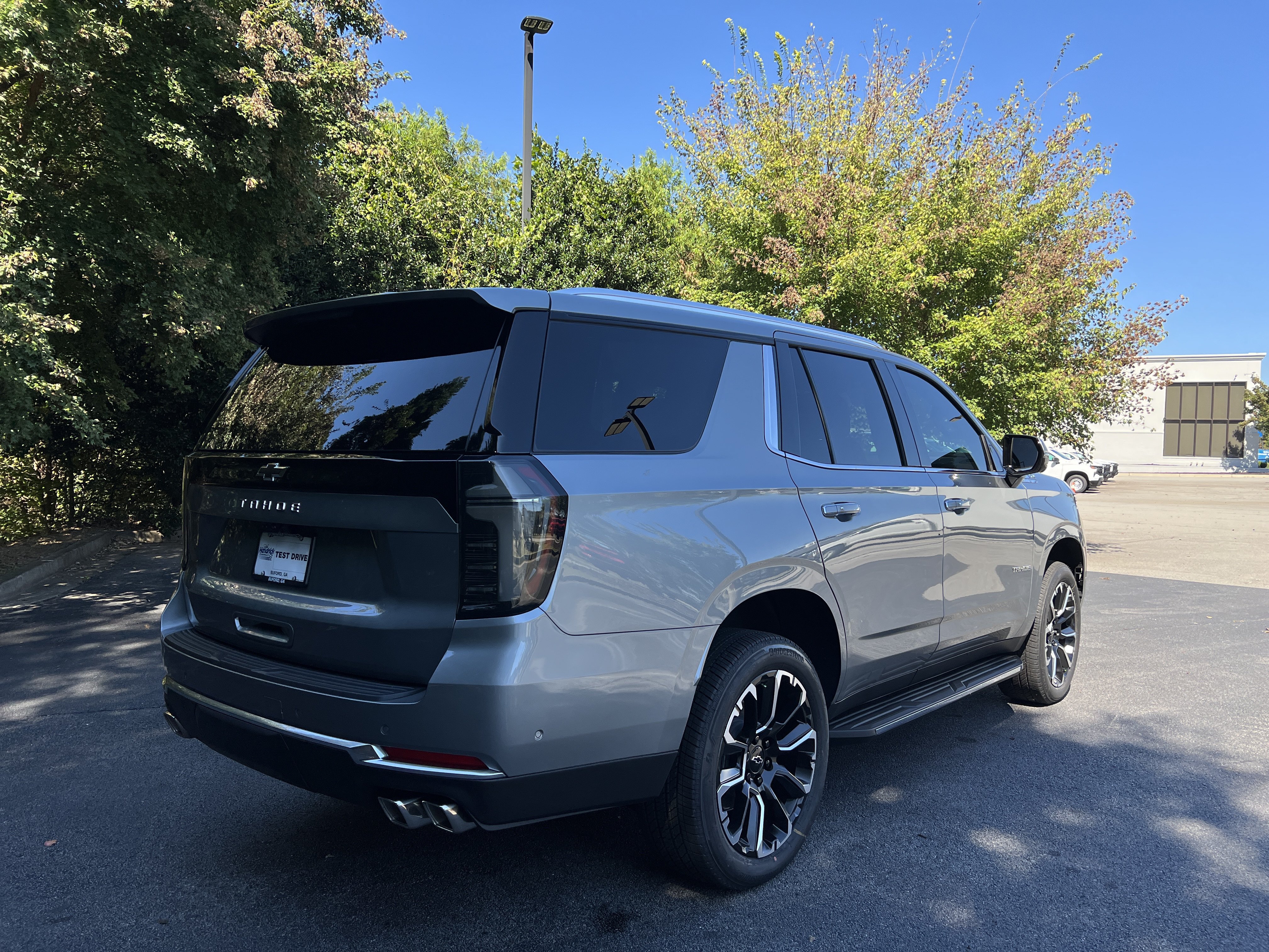 New 2026 Chevrolet Tahoe High Country w/ Sun And Tow Package AWD/4WD image 9