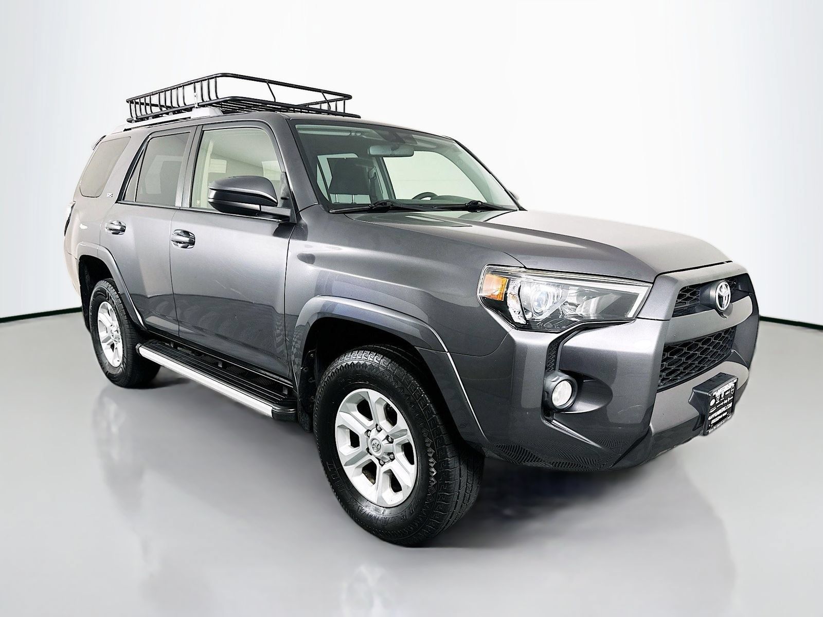 Used 2016 Toyota 4Runner SR5 AWD/4WD image 1