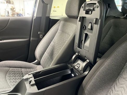 Used 2022 Chevrolet Equinox LT AWD/4WD image 21