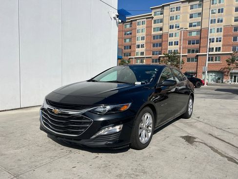 Used 2024 Chevrolet Malibu LT FWD image 1