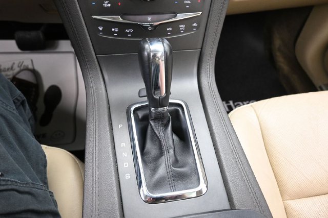 Used 2019 Lincoln MKT AWD image 11