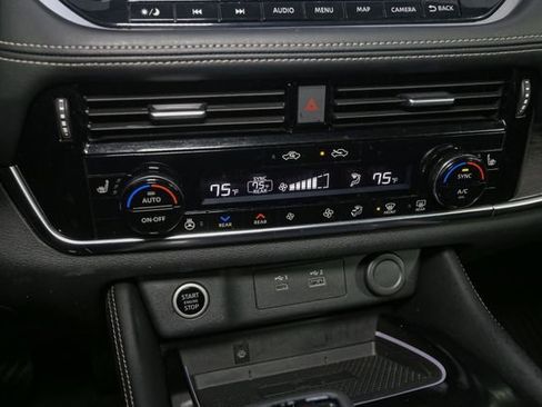 Used 2023 Nissan Rogue Platinum w/ Platinum Premium Package image 25