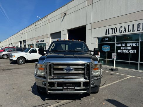 Used 2009 Ford F350 Lariat image 4