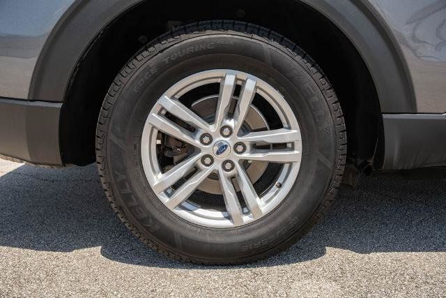 Used 2023 Ford Explorer XLT RWD image 10