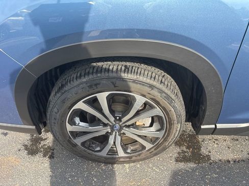 Certified 2023 Subaru Forester Limited AWD/4WD image 7
