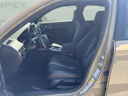 Used 2025 Honda Civic Sport image 9