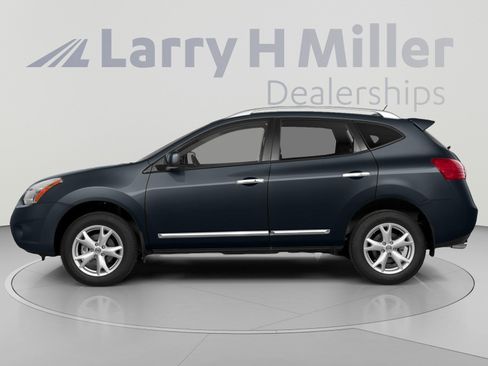 Used 2015 Nissan Rogue S w/ Convenience Package AWD/4WD image 3
