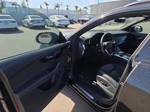 Used 2023 Audi Q8 Premium Plus w/ Premium Plus Package AWD/4WD image 14