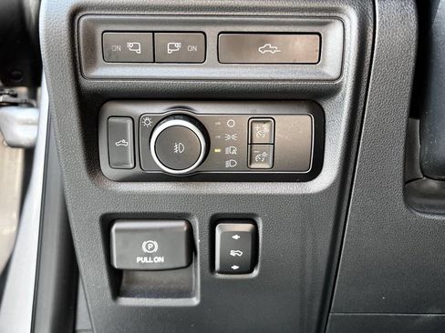 Used 2021 Ford F150 Lariat w/ Equipment Group 502A High AWD/4WD image 23