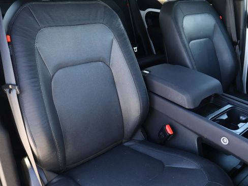 Used 2023 Land Rover Defender 110 X-Dynamic SE image 19