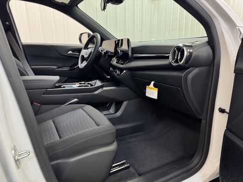 New 2026 Chevrolet Equinox LT image 26