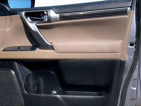 Used 2023 Lexus GX 460 Premium w/ Premium Package AWD/4WD image 23