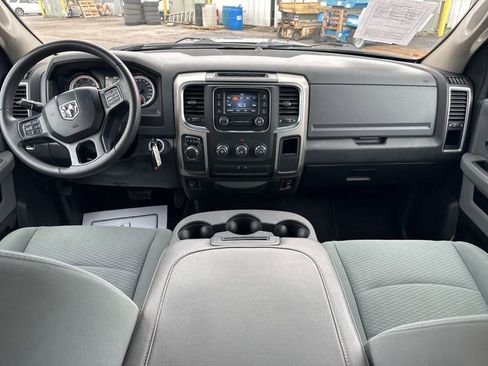 Used 2019 RAM 1500 Classic SLT image 13