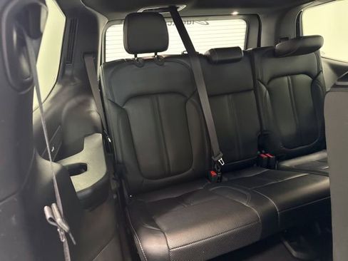 Used 2022 Jeep Wagoneer Series II w/ Premium Group I image 32