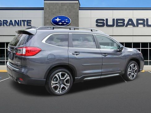 Used 2025 Subaru Ascent Limited AWD/4WD image 11