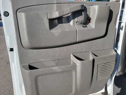 Used 2024 GMC Savana 2500 CARGO w/ Driver Convenience Package image 19