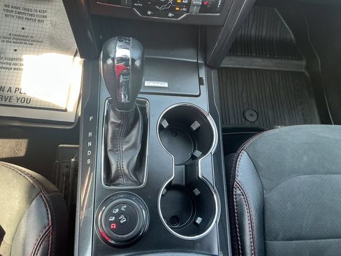 Used 2019 Ford Explorer XLT w/ Equipment Group 202A AWD/4WD image 23