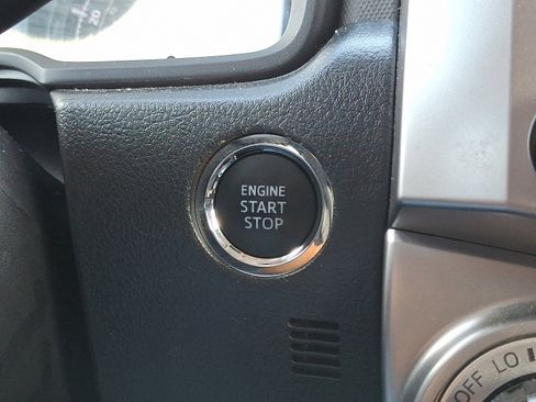 Used 2024 Toyota 4Runner SR5 image 25