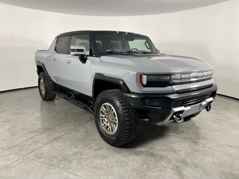 Used 2025 GMC Hummer EV 3X w/ Extreme Off-Road Package AWD/4WD image 2