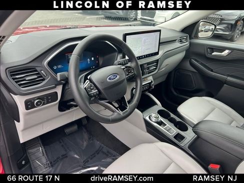 Used 2023 Ford Escape Platinum image 12