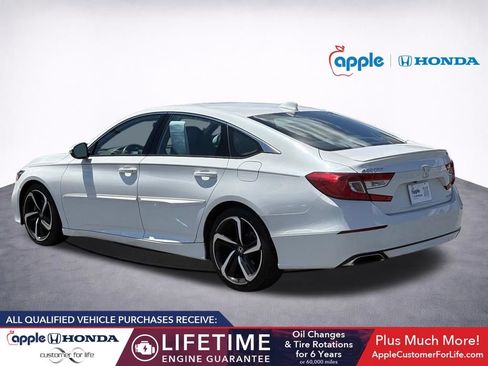 Used 2018 Honda Accord Sport image 4
