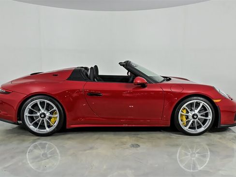 Used 2019 Porsche 911 Speedster RWD image 10