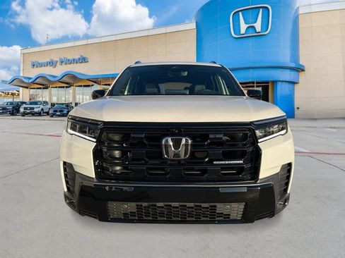 New 2026 Honda Pilot Black Edition image 8