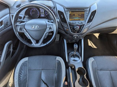 Used 2015 Hyundai Veloster Turbo image 6