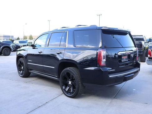 Used 2017 GMC Yukon Denali w/ Enhanced Security Package AWD/4WD image 4