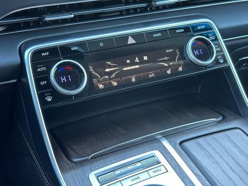 Used 2023 Genesis GV80 2.5T w/ Prestige 20" Package image 21