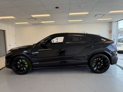 Used 2022 Lamborghini Urus