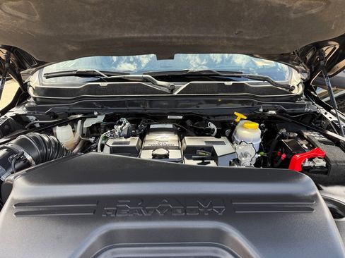 Used 2024 RAM 3500 Limited image 40