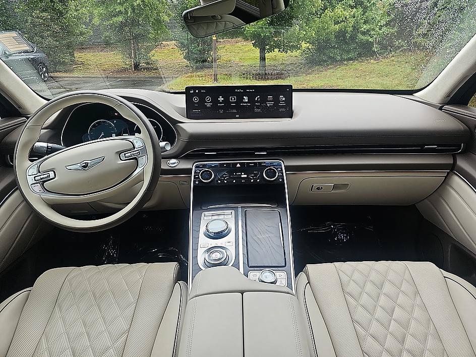 Used 2024 Genesis GV80 3.5T w/ Prestige Package AWD/4WD image 34