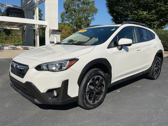 Used 2022 Subaru Crosstrek 2.0i Premium w/ Moonroof Package AWD/4WD image 2