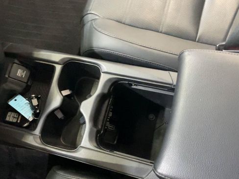Used 2019 Honda CR-V EX-L image 36