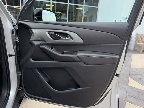 Used 2020 Chevrolet Traverse LS w/ LPO, Blackout Package image 17
