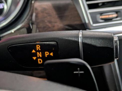 Used 2014 Mercedes-Benz GL 350 BlueTEC 4MATIC image 12