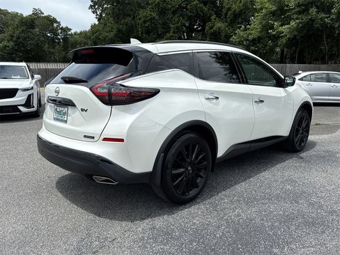 Used 2024 Nissan Murano SV w/ SV Midnight Edition Package image 5