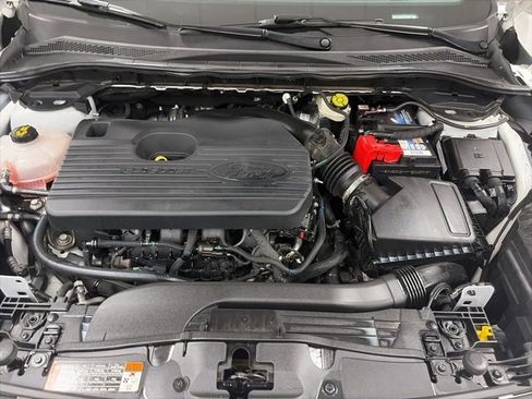 Used 2020 Ford Escape Titanium image 26