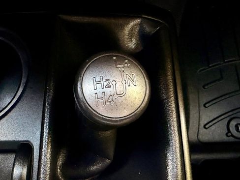Used 2016 Toyota 4Runner Trail AWD/4WD image 11