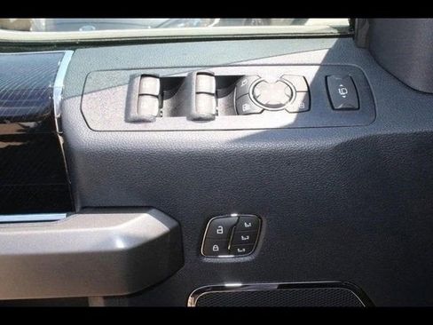 New 2022 Ford F450 Platinum image 12