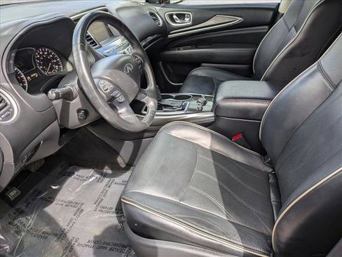 Used 2019 INFINITI QX60 Luxe w/ Essential Package image 16