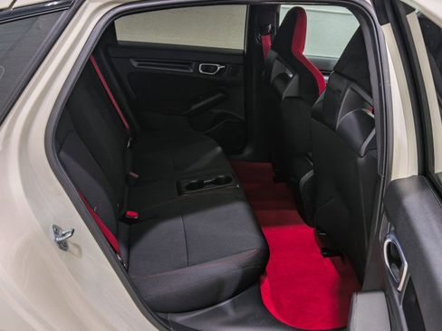 Used 2025 Honda Civic Type R image 16