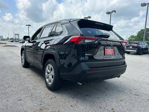 Certified 2023 Toyota RAV4 LE AWD/4WD image 3