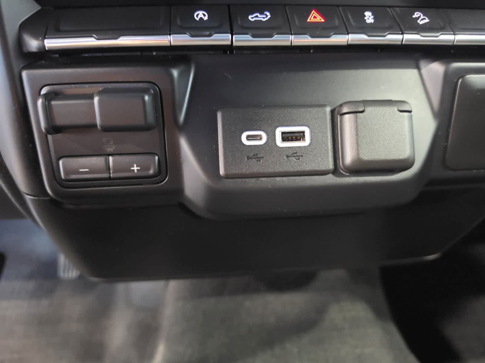 Used 2021 GMC Sierra 1500 Elevation AWD/4WD image 23