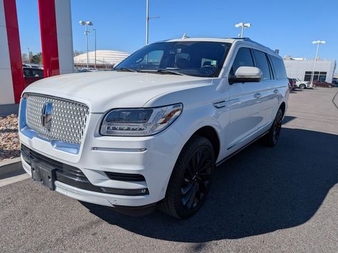 Used 2021 Lincoln Navigator L Reserve image 2