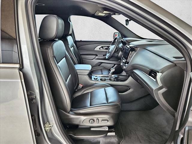 Used 2023 Chevrolet Traverse LT FWD image 21