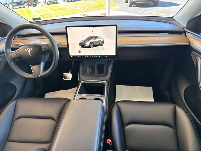 Used 2025 Tesla Model Y Long Range AWD/4WD image 26